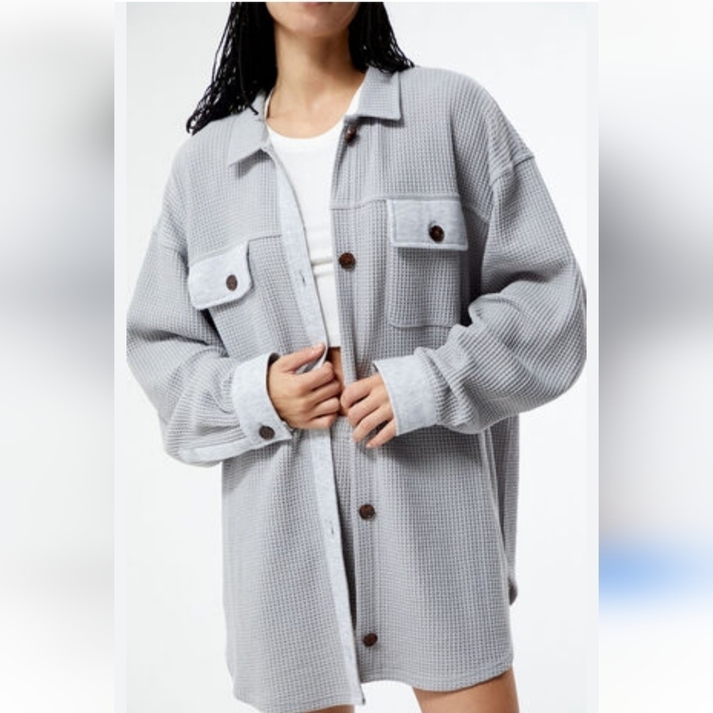 NWT PacSun Grey Waffle Knit Button Up Oversized Shacket Size XS/S